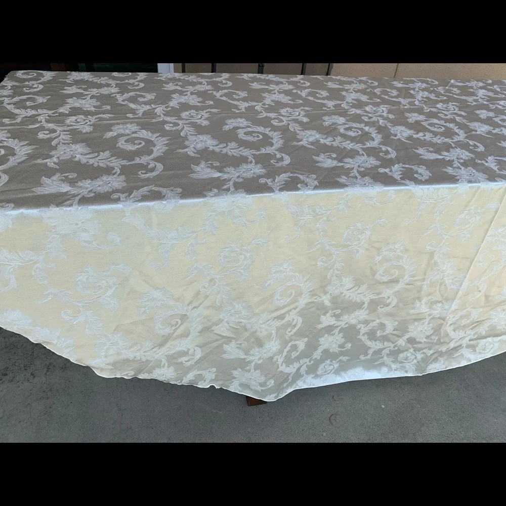 Table cloths